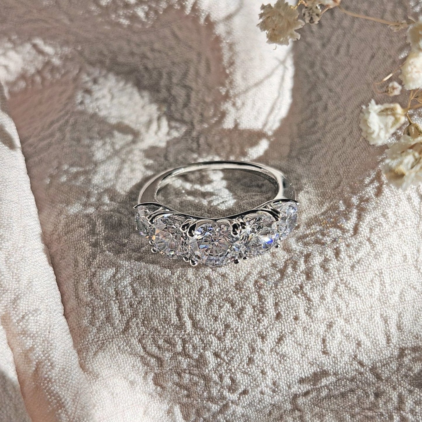 The Luna Ring